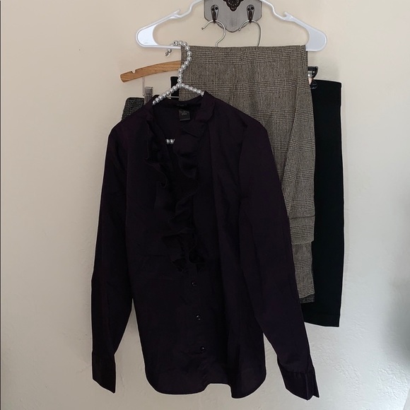 Ann Taylor Dresses & Skirts - Ann Taylor sz 8 lot skirts pants top